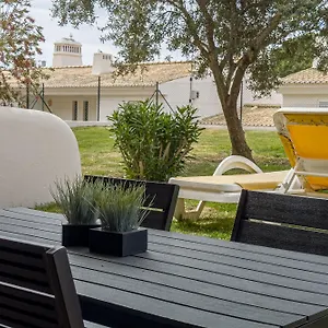  Apartamento With 2 Bedrooms, 2m To The Portugal